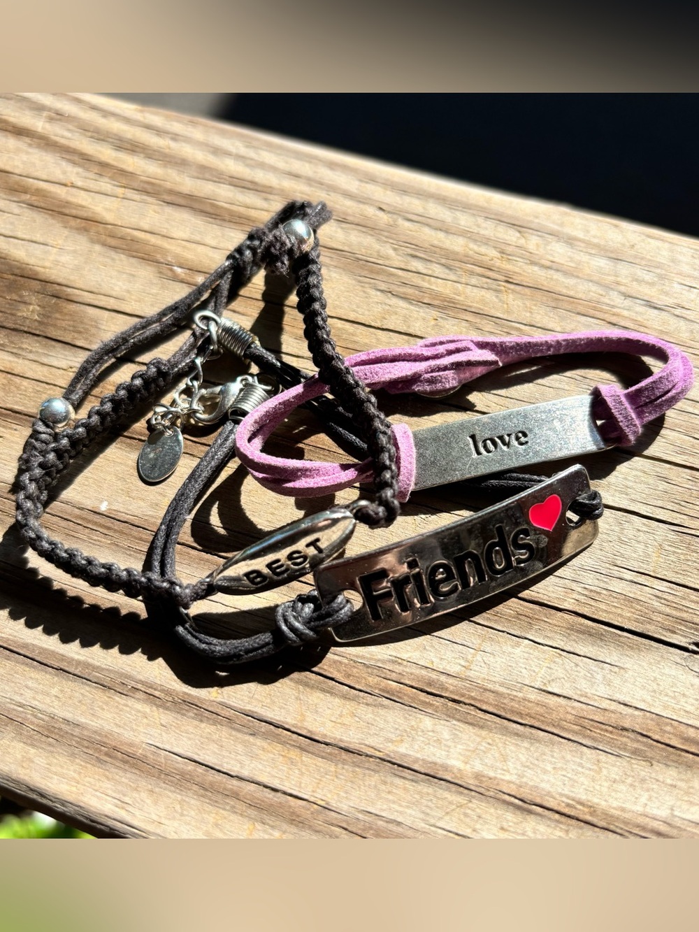 Claire's ‘Friends', ‘Love', and ‘Best’ Boho 90s Friendship Bracelet Set